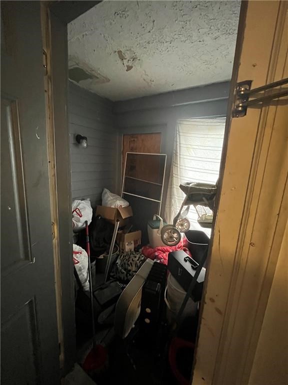 204 Fairgate Street Rochester, NY 14606 - Photo 15 of 35 Lower Unit