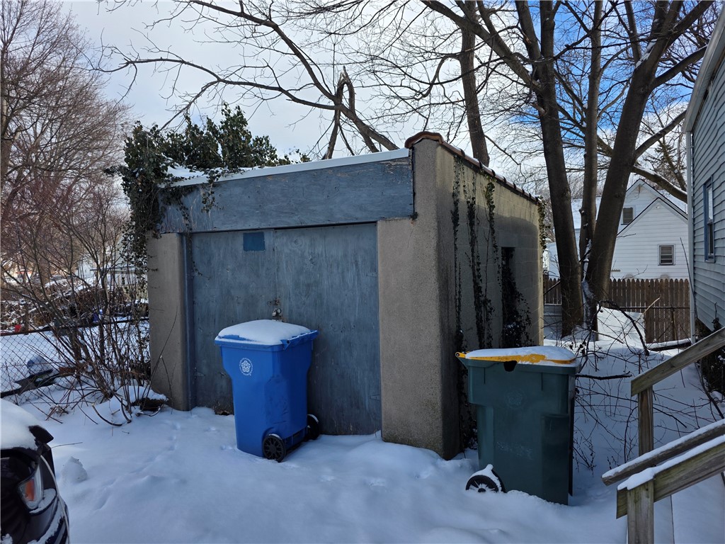 204 Fairgate Street Rochester, NY 14606 - Photo 35 of 35 Garage