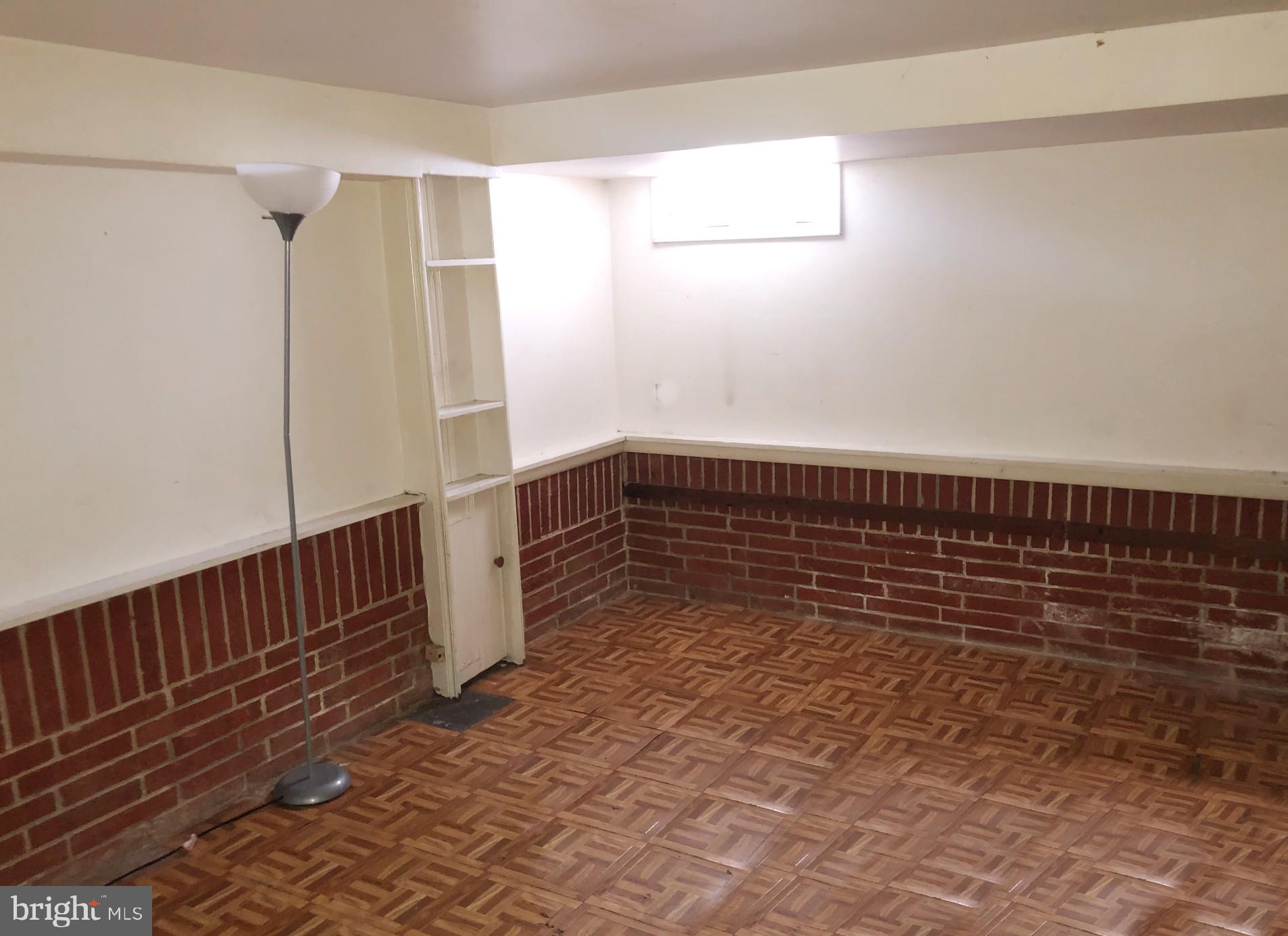 7441 Berkshire Road Baltimore, MD 21224 - Photo 21 of 22 Interior