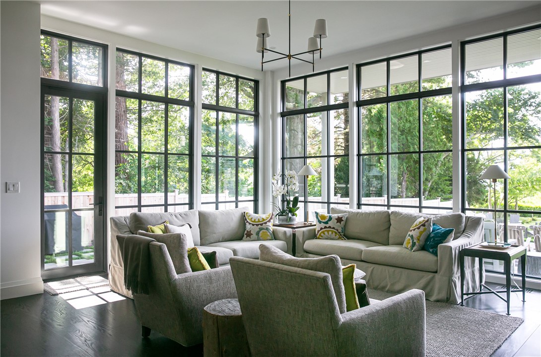 133 Ferry Road Bristol, RI 02809 - Photo 11 of 34 Gallery Image 11