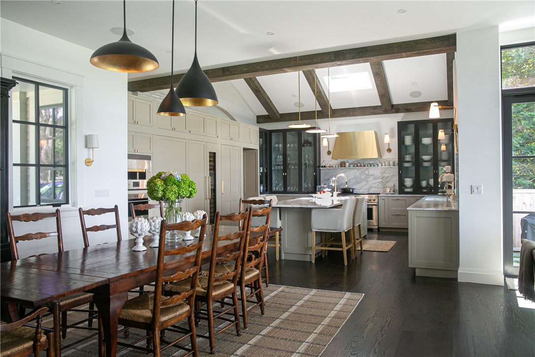 133 Ferry Road Bristol, RI 02809 - Photo 12 of 34 Gallery Image 12