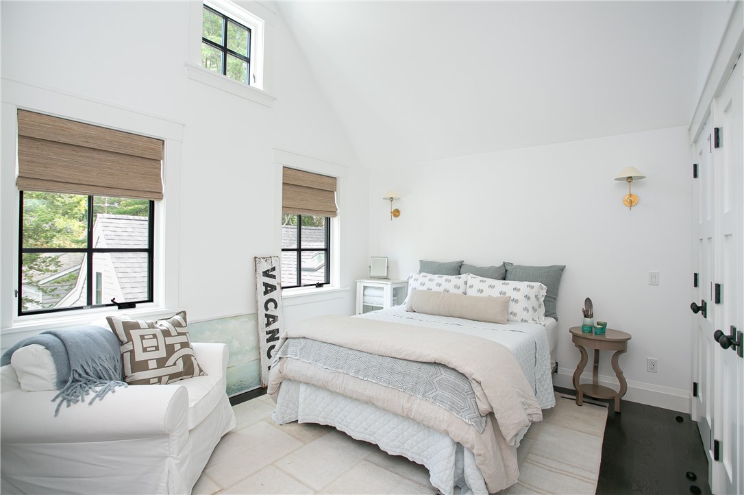 133 Ferry Road Bristol, RI 02809 - Photo 27 of 34 Gallery Image 27