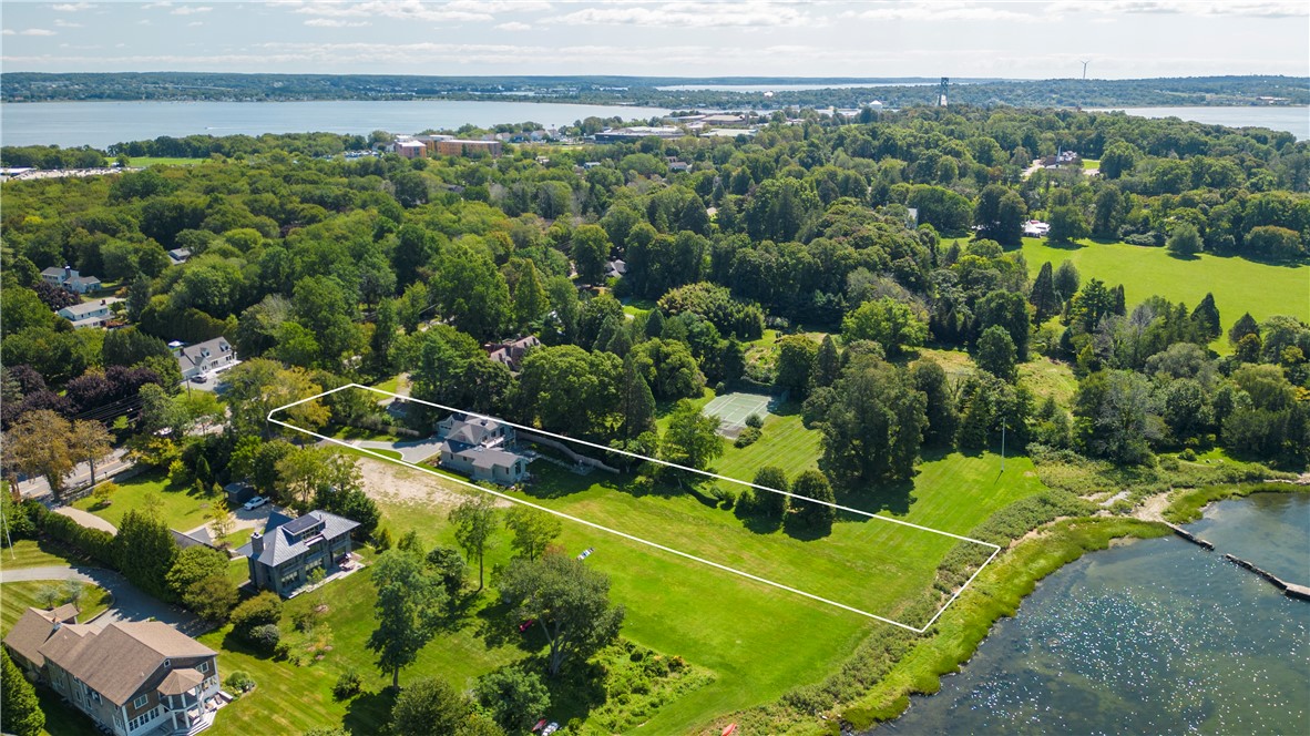 133 Ferry Road Bristol, RI 02809 - Photo 3 of 34 Gallery Image 3