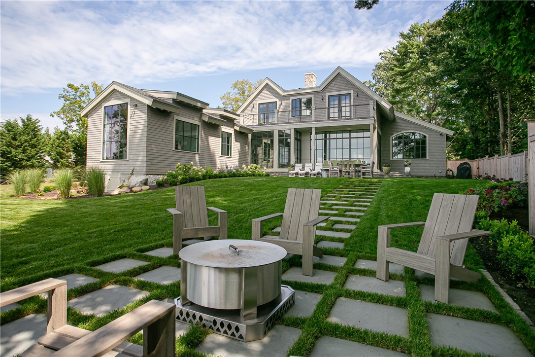 133 Ferry Road Bristol, RI 02809 - Photo 33 of 34 Gallery Image 33