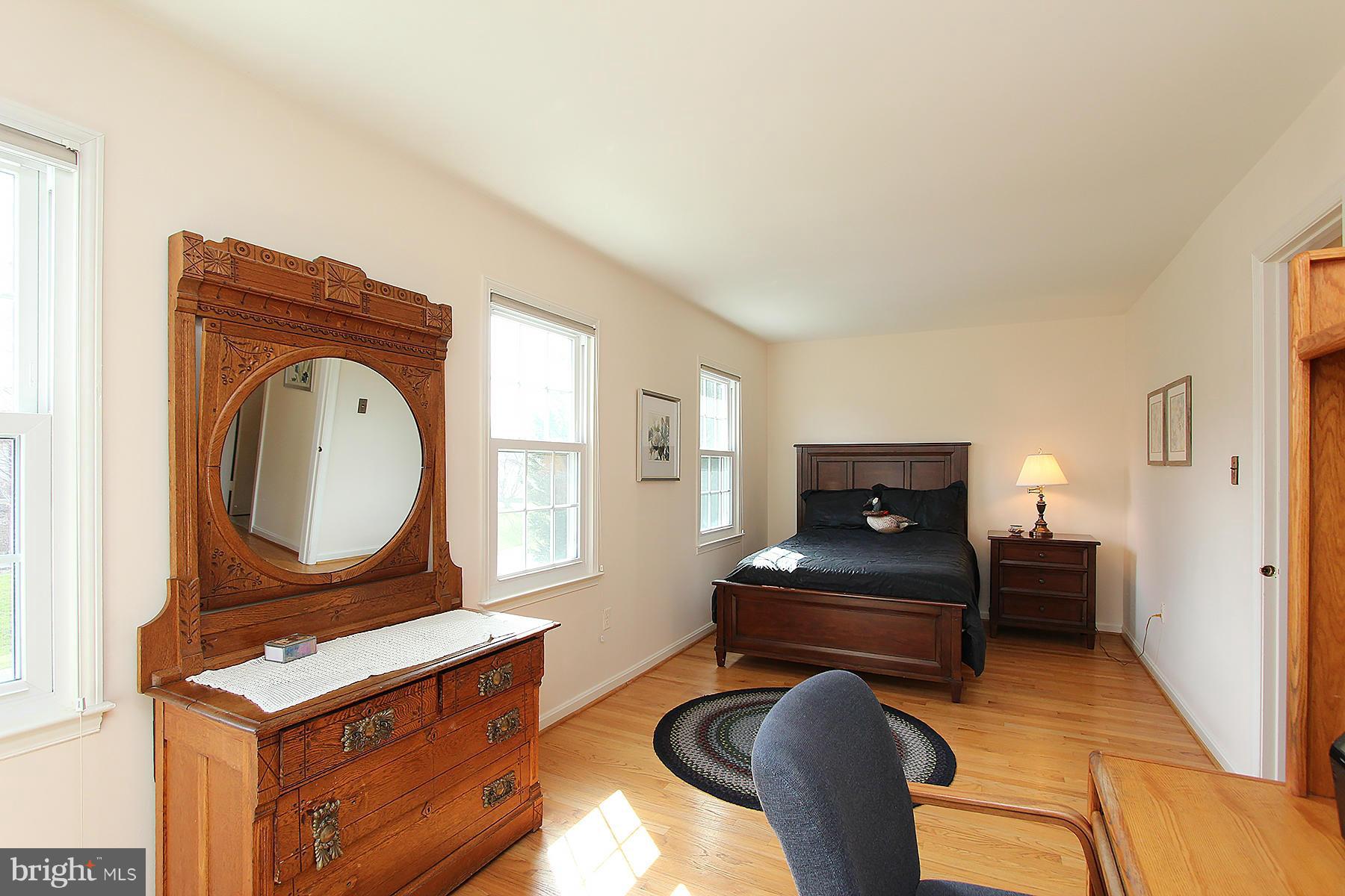 19204 Treadway Road Brookeville, MD 20833 - Photo 18 of 29 Bedroom #2