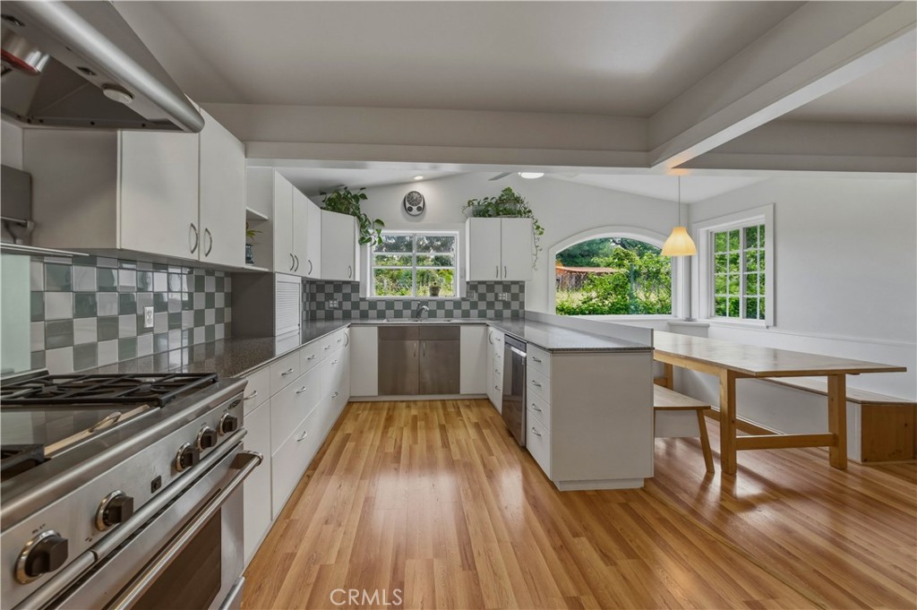 7990 San Gabriel Road Atascadero, CA 93422 - Photo 4 of 39 Kitchen
