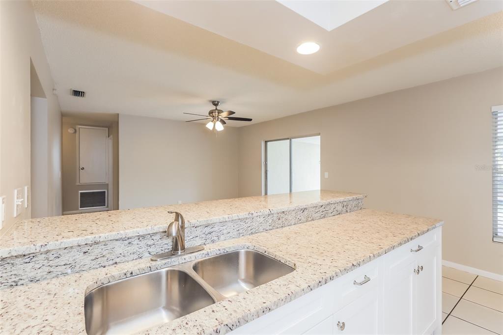 762 Isleton Drive Brandon, FL 33511 - Photo 4 of 15