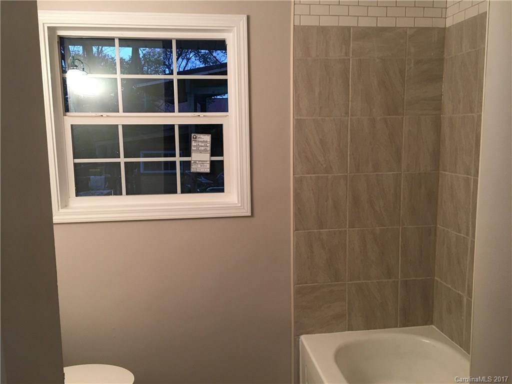 5539 Queen Anne Road Charlotte, NC 28217 - Photo 11 of 13 Gallery Image 11