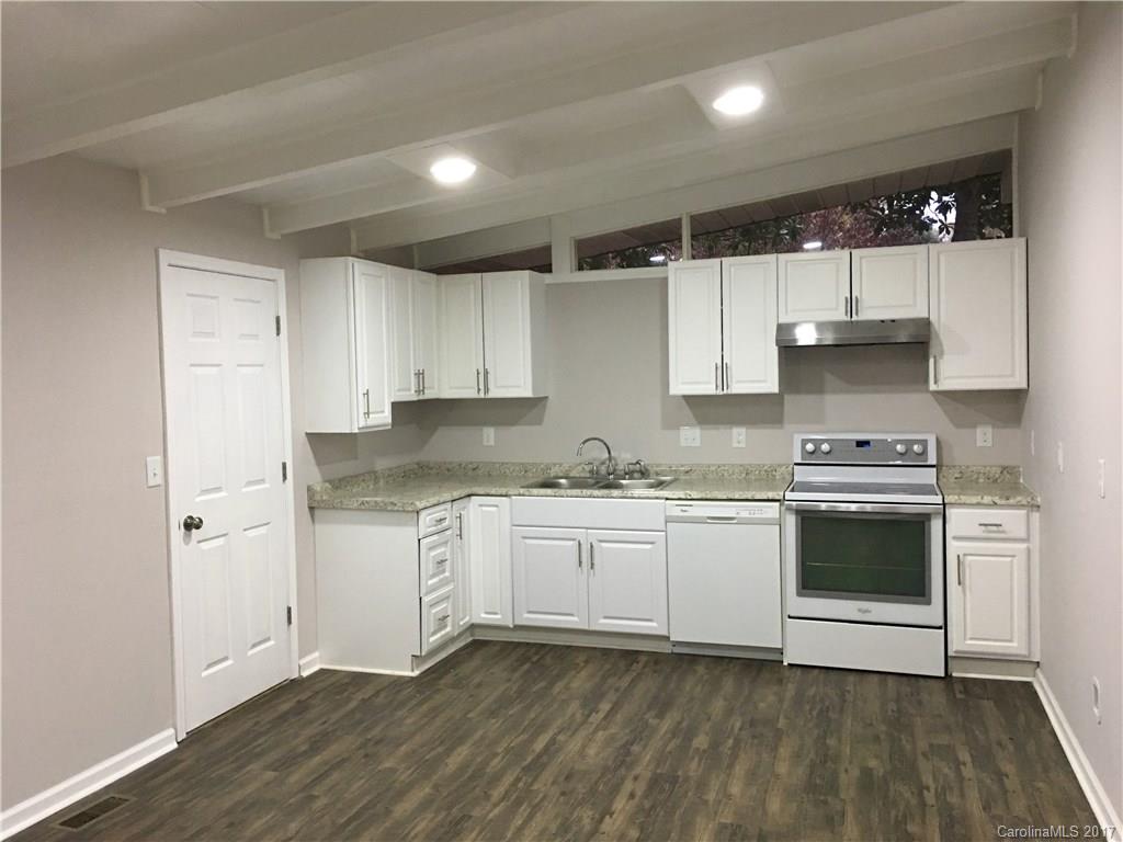 5539 Queen Anne Road Charlotte, NC 28217 - Photo 6 of 13 Gallery Image 6