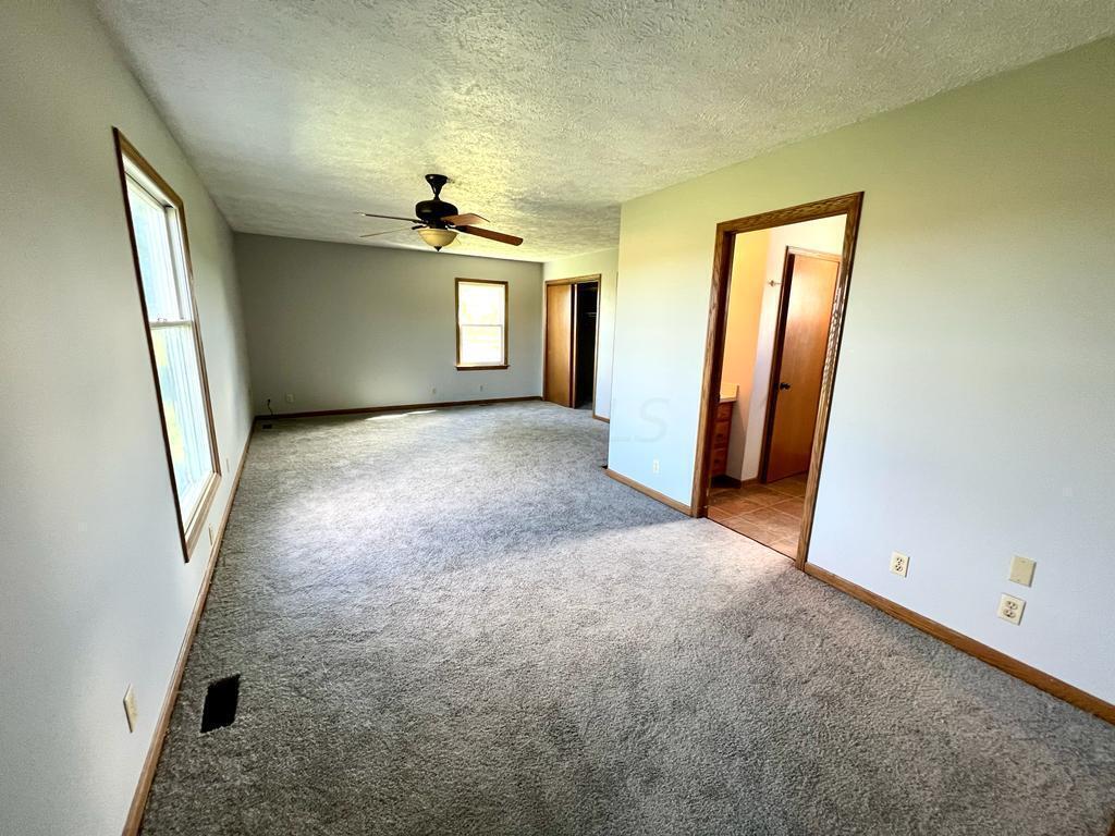 7621 Ridge Road Fredericktown, OH 43019 - Photo 7 of 29 PHOTO-2022-10-09-22-34-46 14