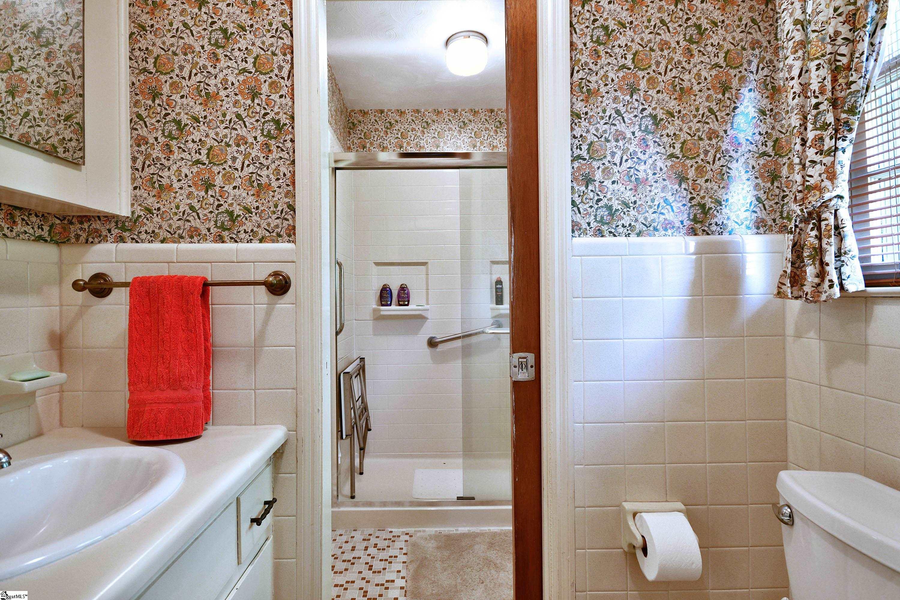 202 Strange Road Taylors, SC 29687 - Photo 16 of 26 Gallery Image 16