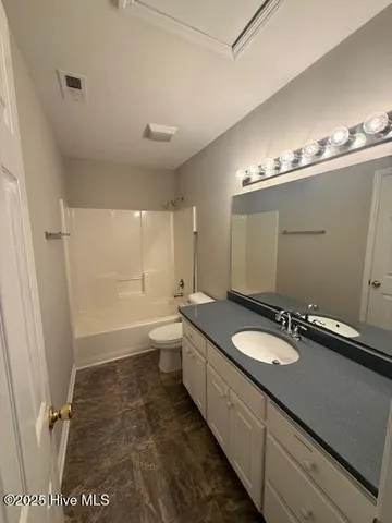 $2,200 | Undisclosed Address, New Bern, NC 28562