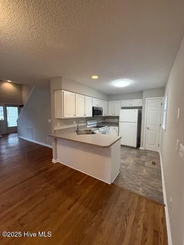 $2,200 | Undisclosed Address, New Bern, NC 28562