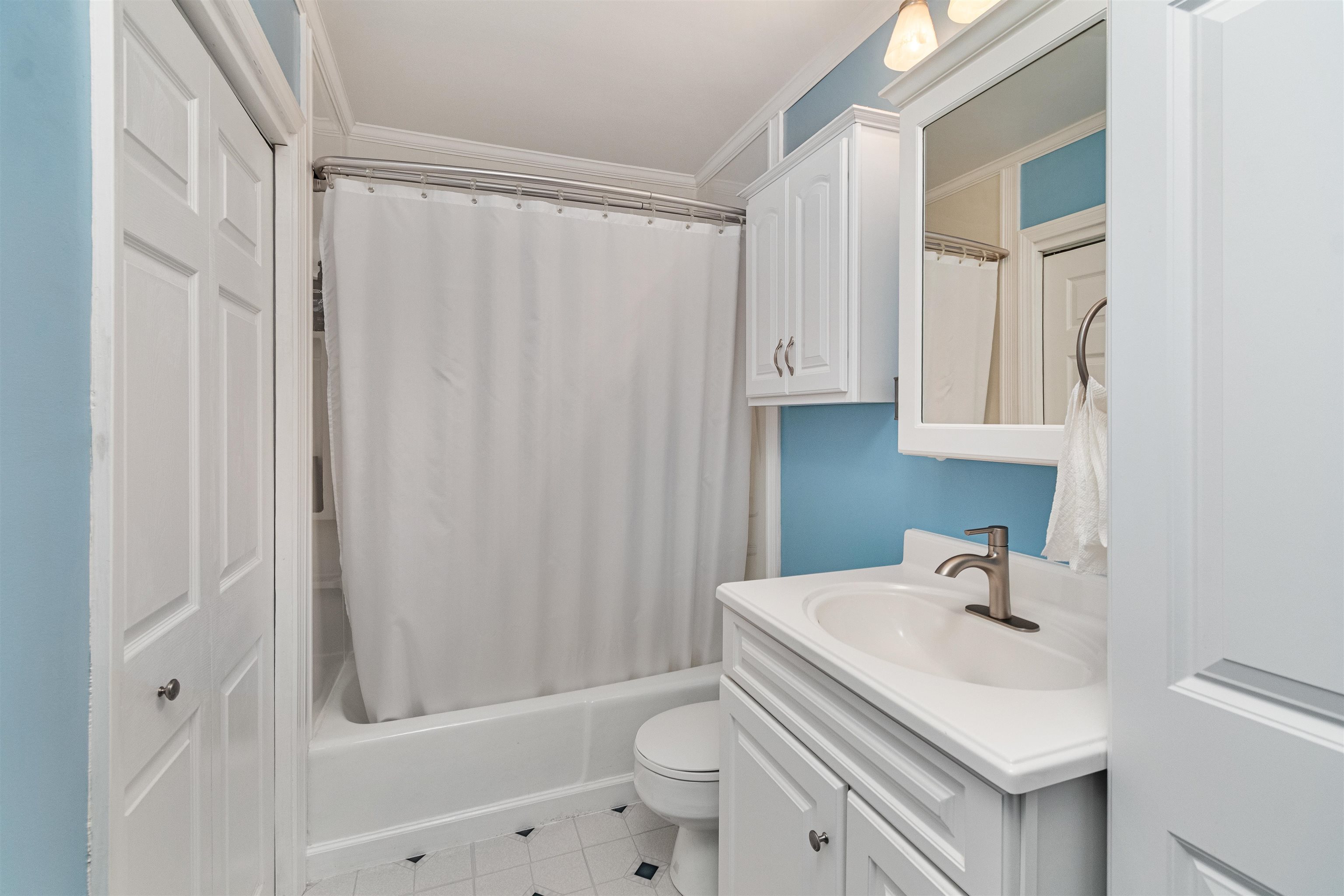 77 Hobbs Road Milton, VT 05468 - Photo 11 of 32