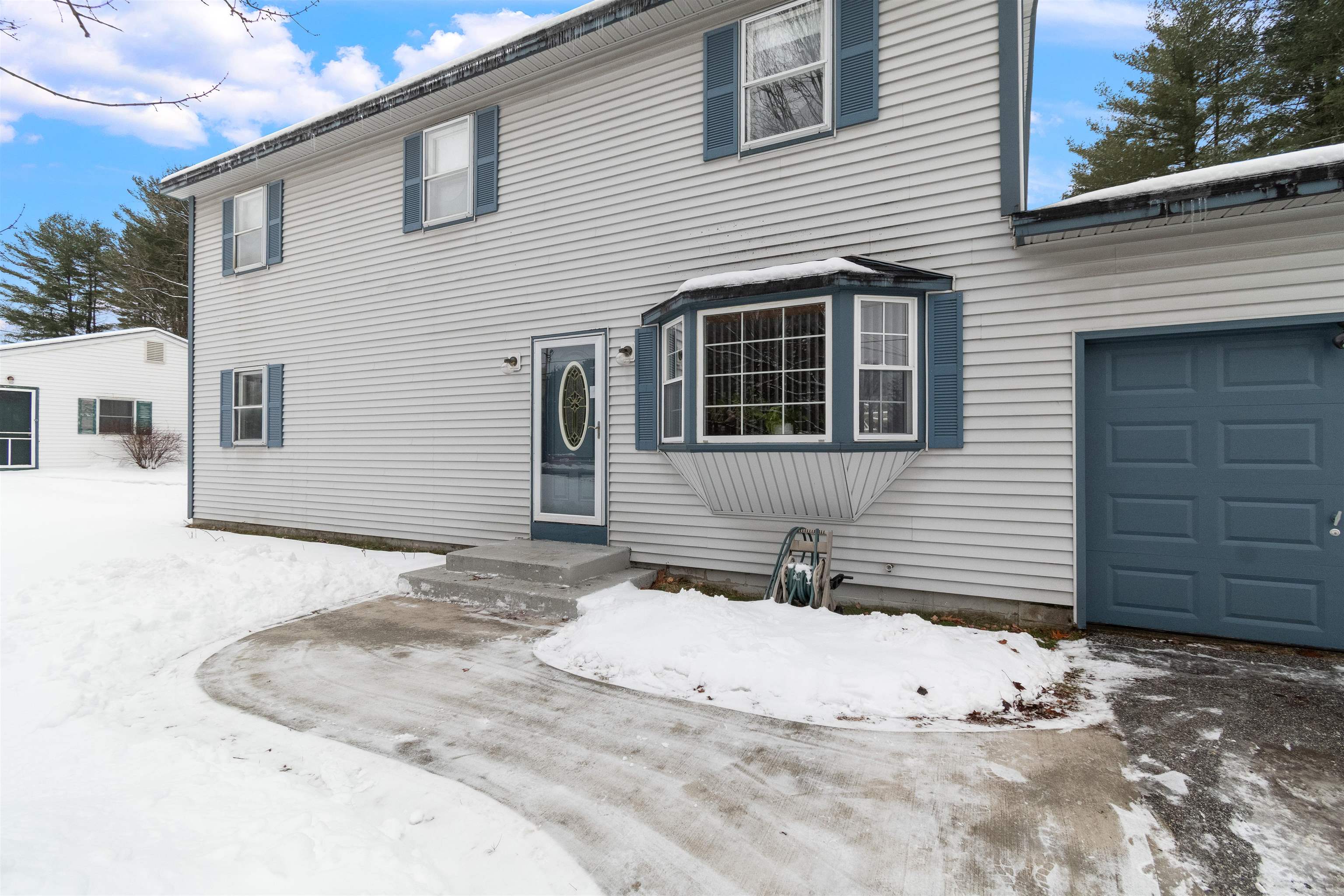 77 Hobbs Road Milton, VT 05468 - Photo 3 of 32