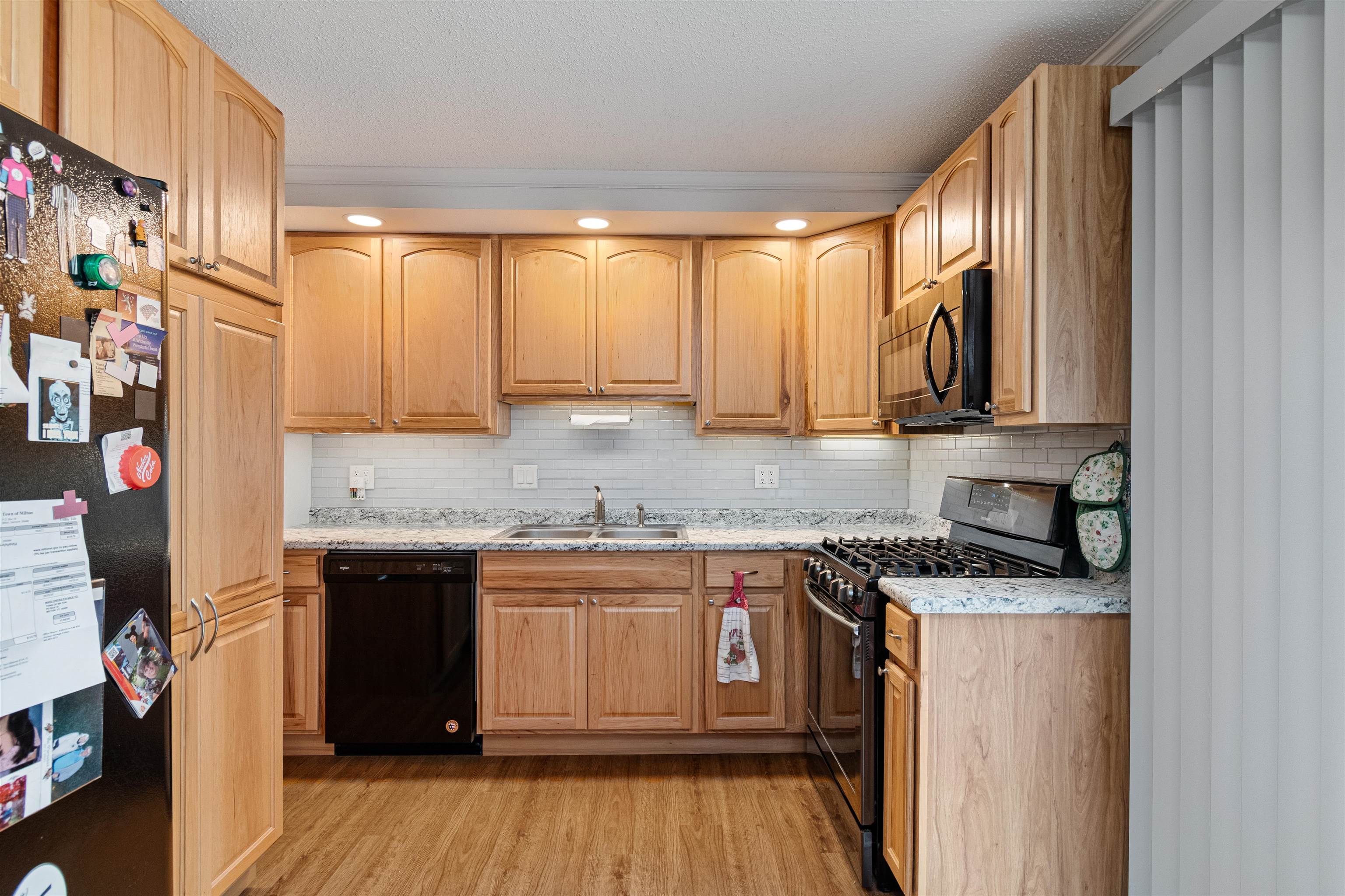 77 Hobbs Road Milton, VT 05468 - Photo 4 of 32