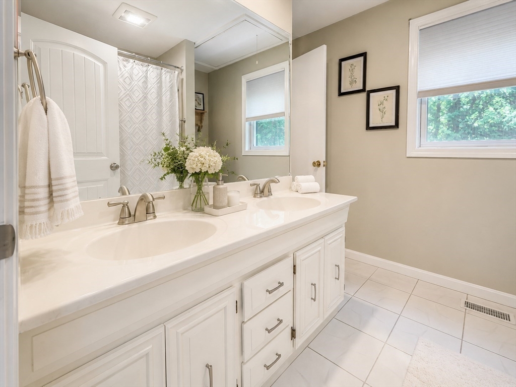 28 R Woodside Drive Grafton, MA 01519 - Photo 22 of 31