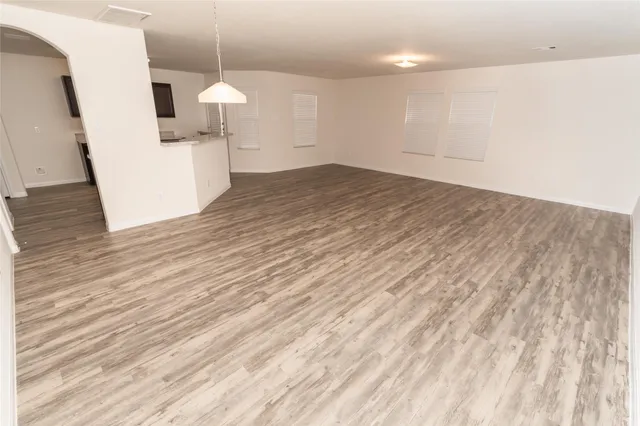 $1,800 | 5452 Quail Cove Lane, Houston, TX 77053