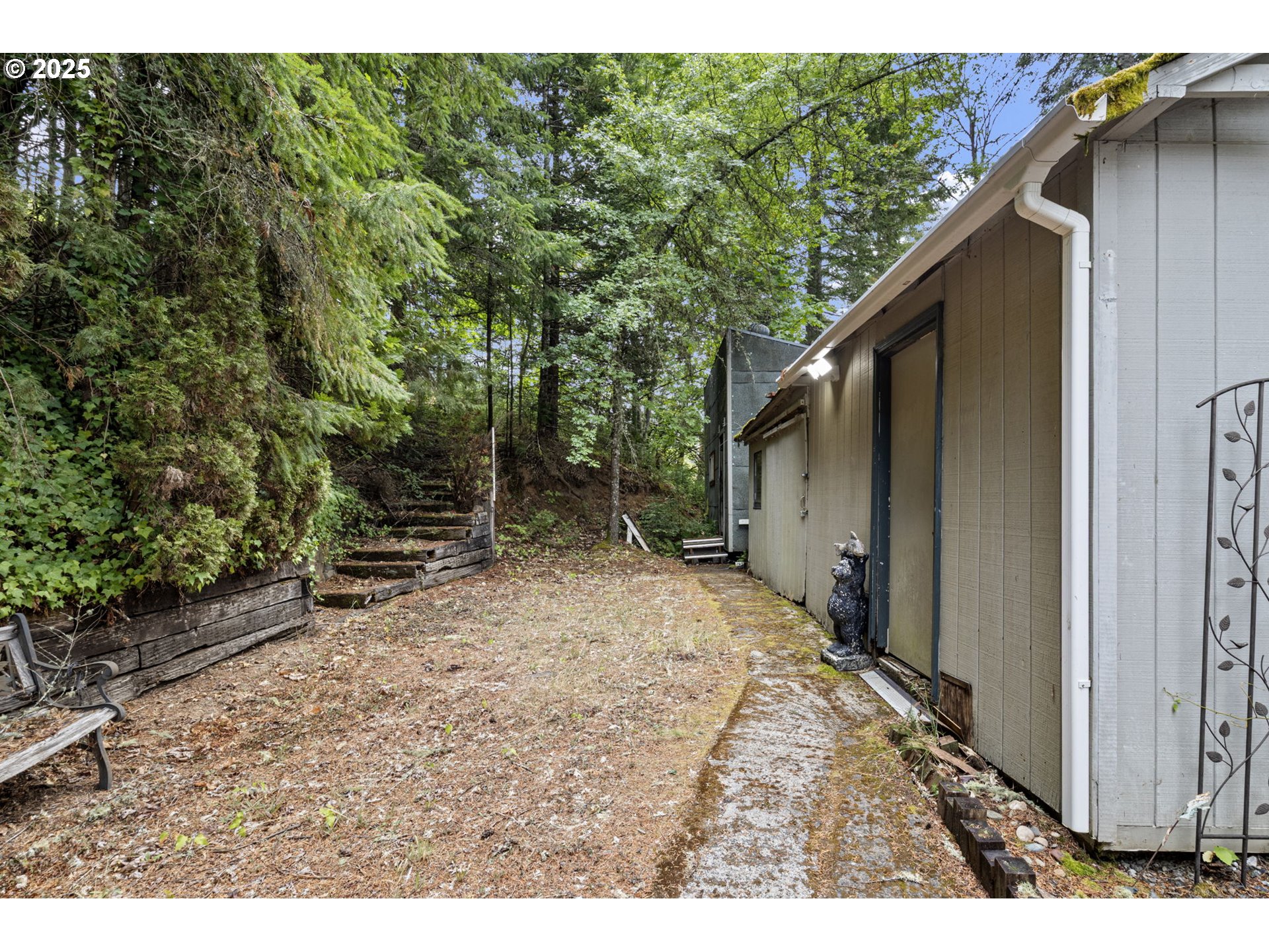 684 Bear Creek Road Cottage Grove, OR 97424 - Photo 41 of 47