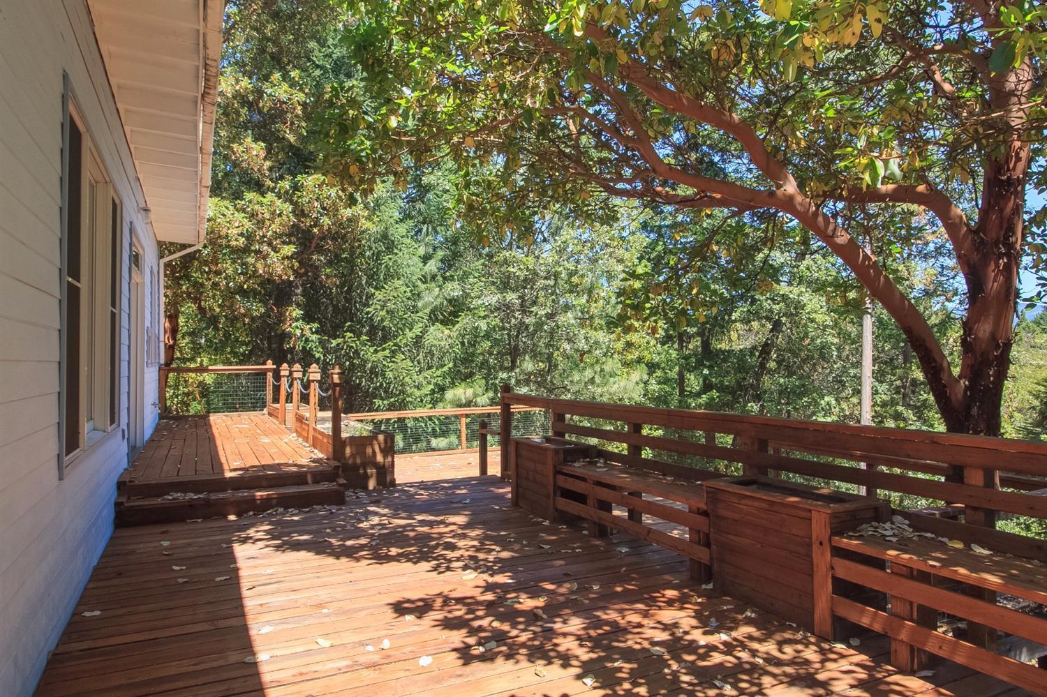 2105 Crowfoot Road Eagle Point, OR 97524 - Photo 2 of 35 Additional Photo