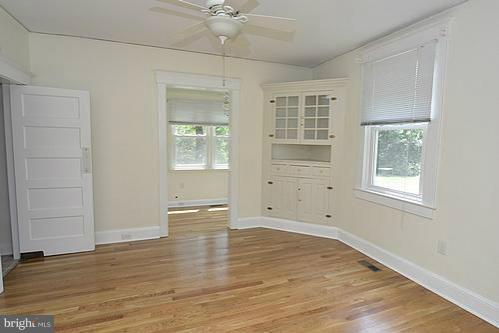 6511 Beechwood Road Baltimore, MD 21239 - Photo 4 of 23 Dining Room