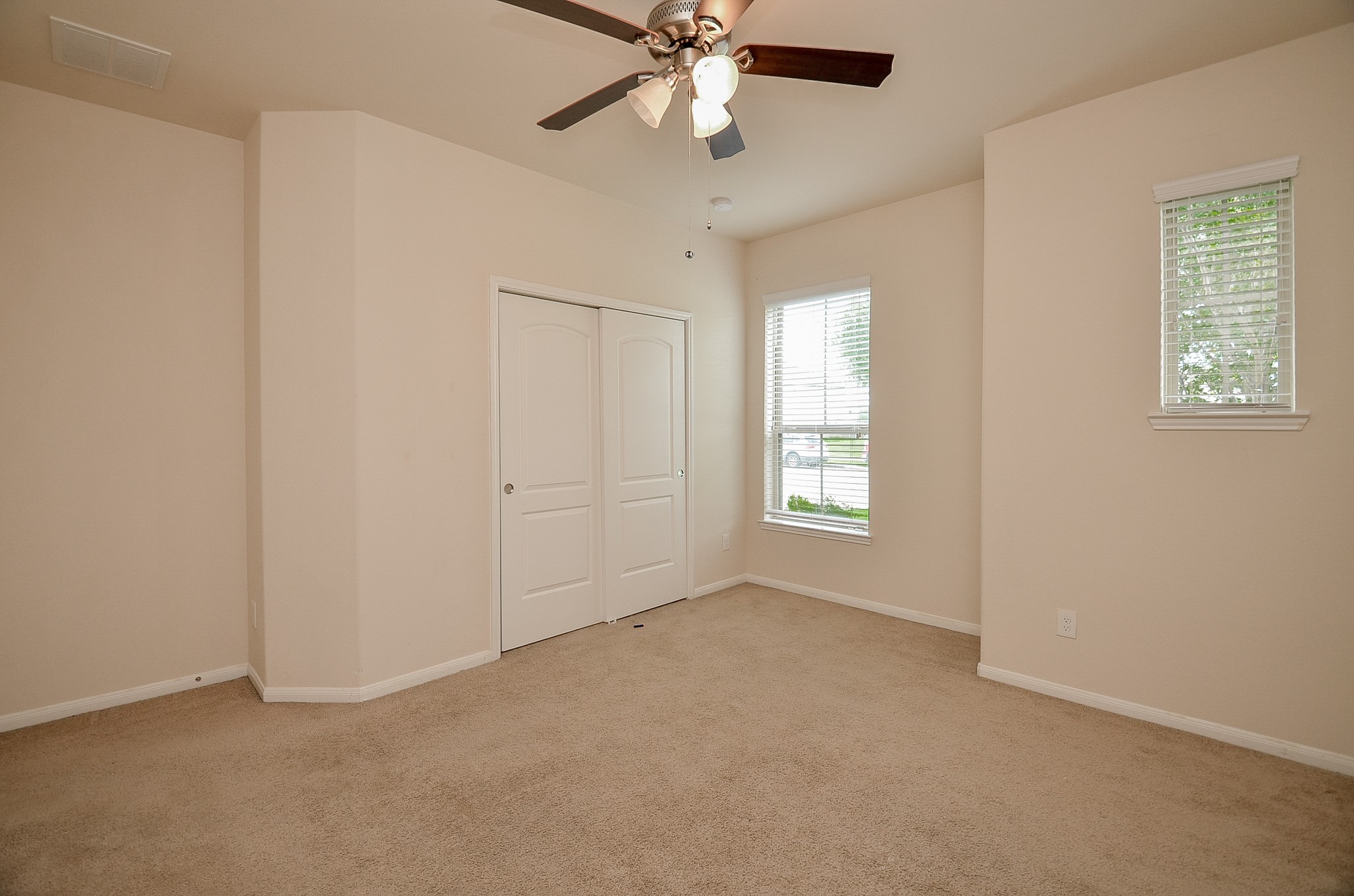 2227 Leonetti Lane Rosenberg, TX 77471 - Photo 10 of 47 1st bedroom