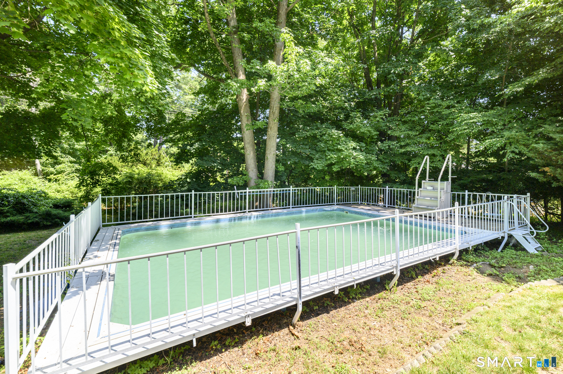 9 Pocono Road Norwalk, CT 06851 - Photo 34 of 40