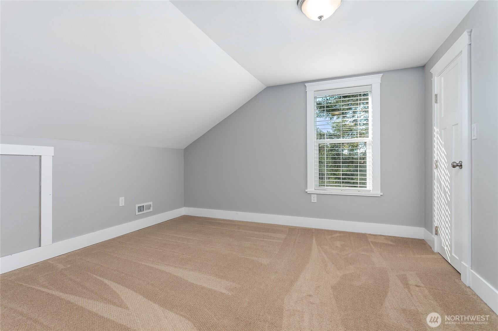3269 Haynie Road Custer, WA 98240 - Photo 28 of 39 an empty room with windows