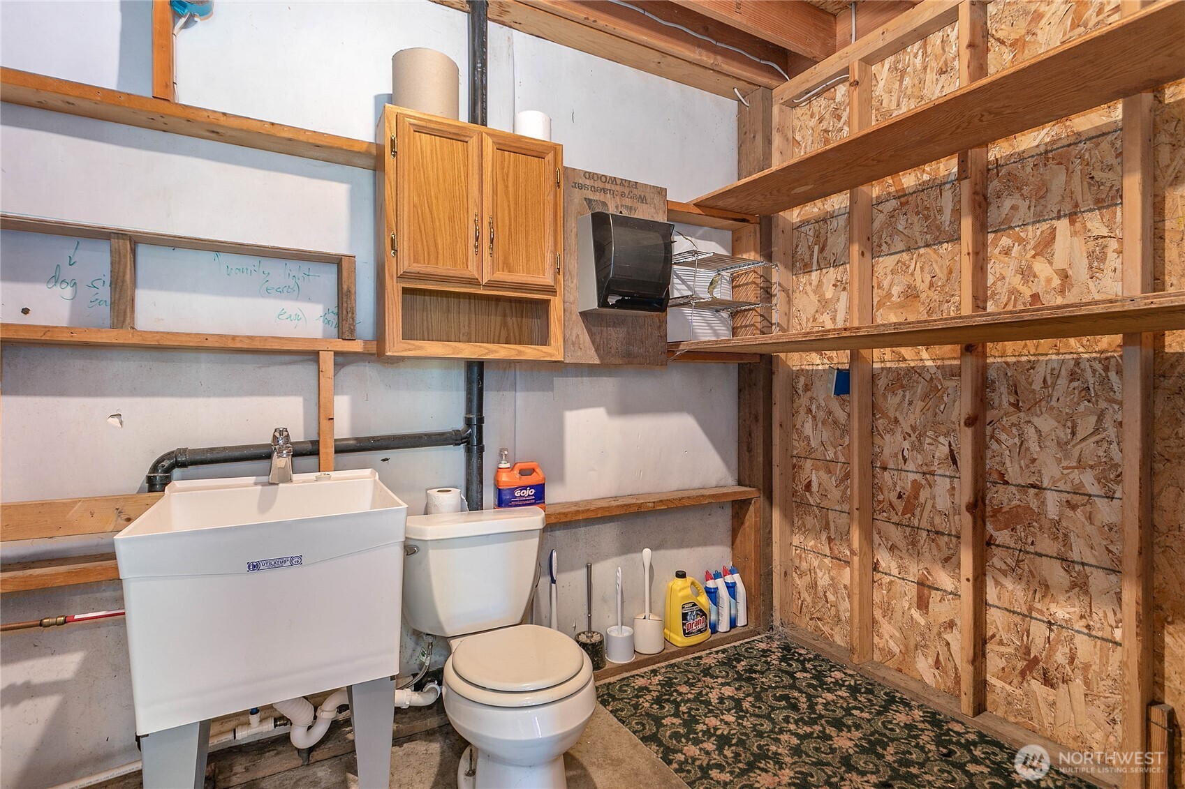 3269 Haynie Road Custer, WA 98240 - Photo 34 of 39 a bathroom with a sink toilet and shower