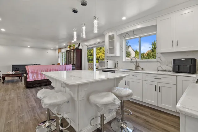 $450,000 | 9442 73rd Street, Kenosha, WI 53142