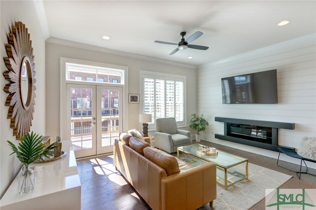 457 Port Street Savannah, GA 31401 - Photo 3 of 32