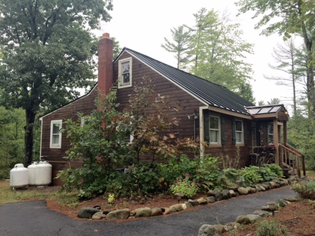 202 Robinhood Road Wakefield, NH 03830 - Photo 1 of 24 Gallery Image 1