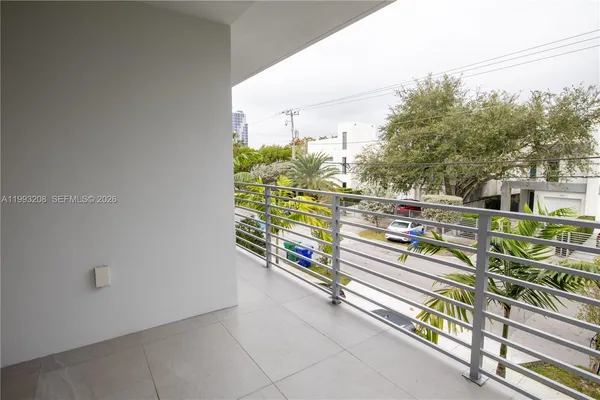 $1,575,000 | 3374 Day Avenue, Unit A, Miami, FL 33133