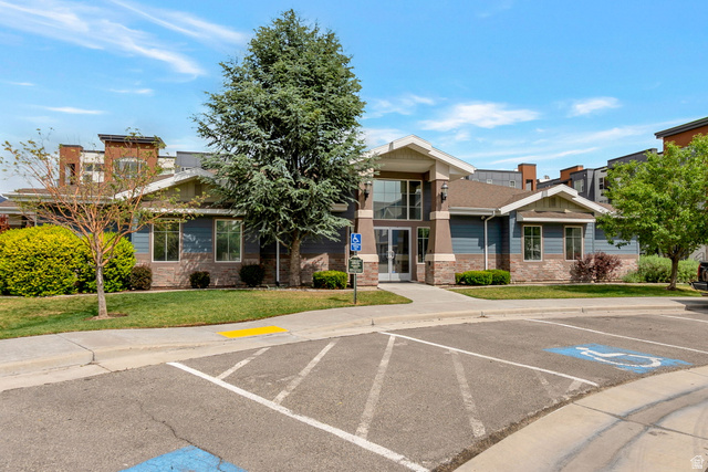 117 Calbourne Lane, Unit I2 Sandy, UT 84070 - Photo 16 of 19 Club House