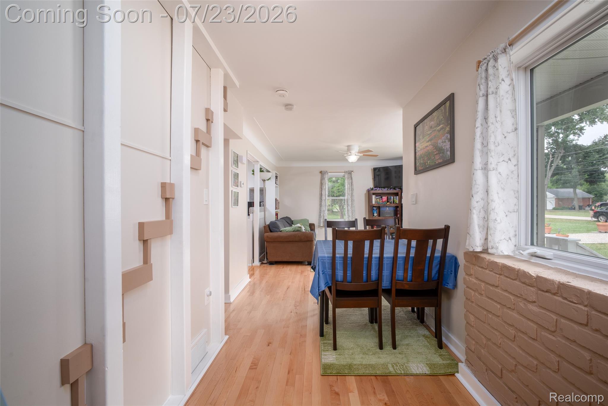829 Francis Street Rochester, MI 48307 - Photo 5 of 25 DSC_6382-Edit.jpg