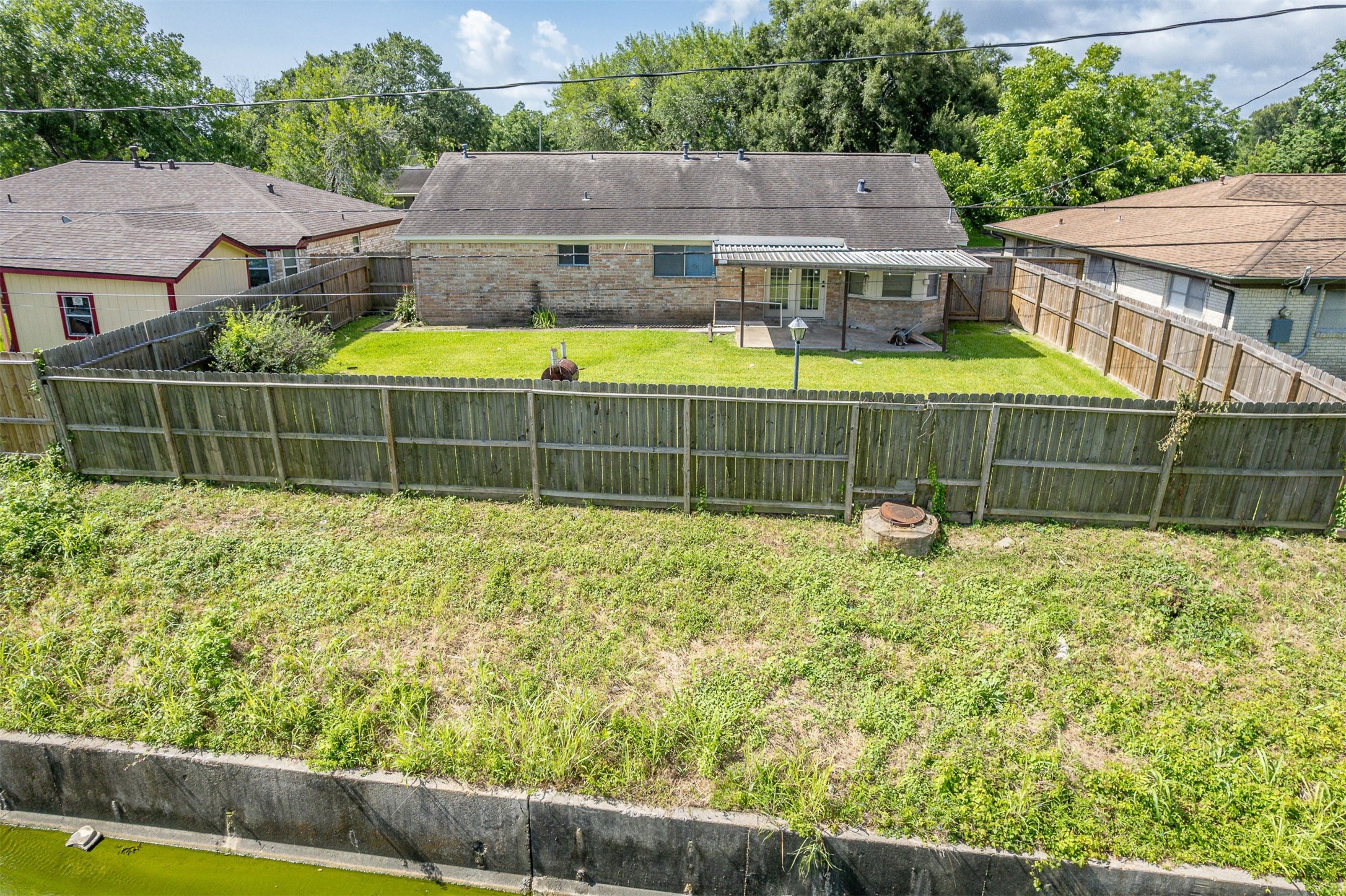 206 Kelly Lane Baytown, TX 77521 - Photo 37 of 38