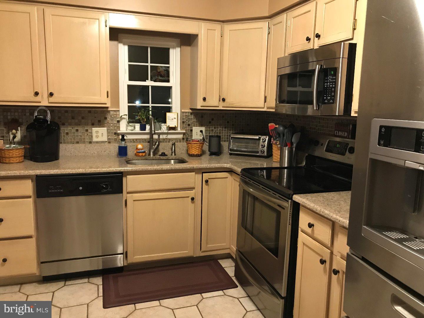 30 Country Road Perkasie, PA 18944 - Photo 4 of 23 Kitchen