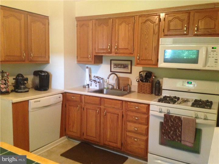607 Devon Road Moorestown, NJ 08057 - Photo 9 of 18 Gallery Image 9