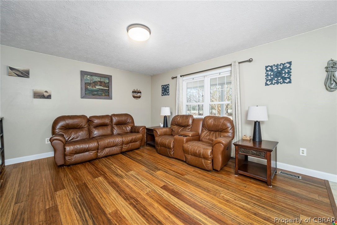 9255 Farys Mill Road Gloucester, VA 23061 - Photo 11 of 45 Gallery Image 11