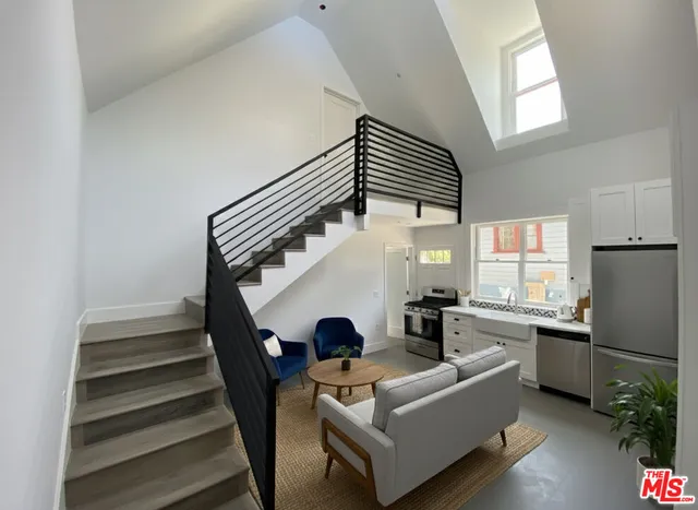 $3,000 | 1301 West 22nd Street, Unit 1303, Los Angeles, CA 90007