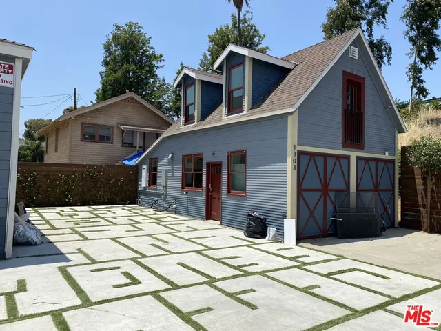 $3,000 | 1301 West 22nd Street, Unit 1303, Los Angeles, CA 90007