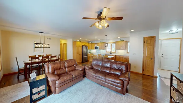 $519,900 | 64562 270th Street, Alden, MN 56009