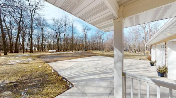 $519,900 | 64562 270th Street, Alden, MN 56009
