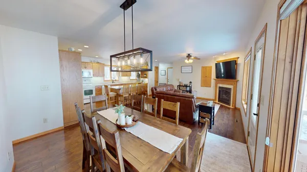$519,900 | 64562 270th Street, Alden, MN 56009