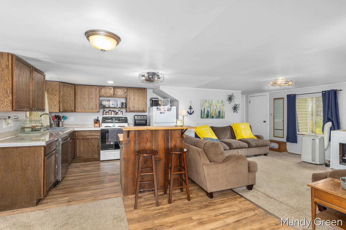 2004 Mildred Street Crystal, MI 48818 - Photo 17 of 40 Gallery Image 17