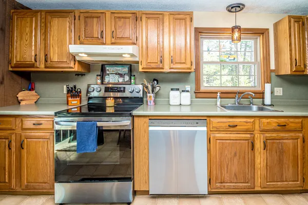 $442,900 | 31 McGrew Drive, Tamworth, NH 03886