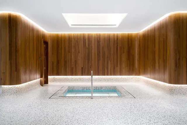 $1,885,000 | 50 West Street, Unit 14A | Financial District