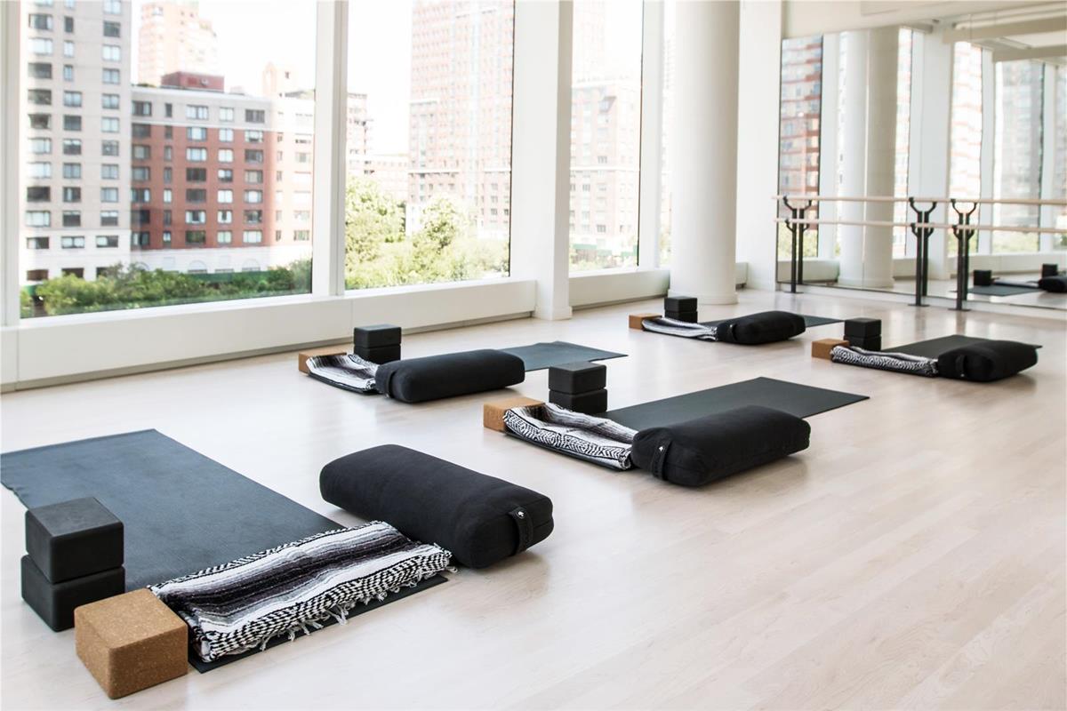 50 West Street, Unit 14A Manhattan, NY 10006 - Photo 17 of 23