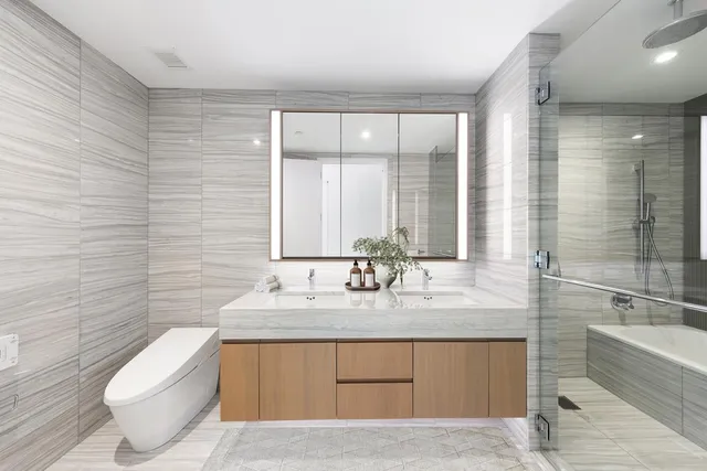 $1,885,000 | 50 West Street, Unit 14A | Financial District