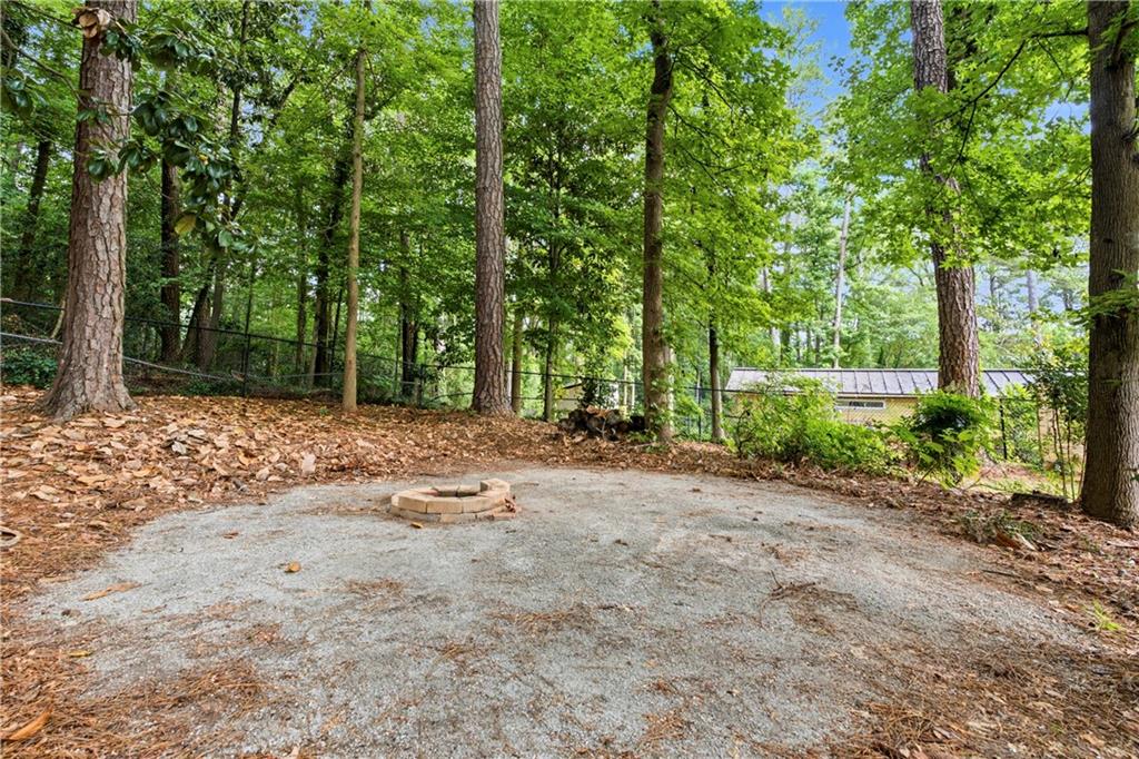 2016 Hollidon Road Decatur, GA 30033 - Photo 28 of 30